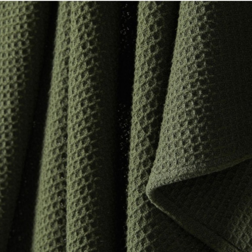 ⭐$40- ARHAUS HOLIDAY KEEPSAKE EVERGREEN WAFFLE WEAVE KNIT THROW | NEW | LAST ONE - Picture 5 of 7